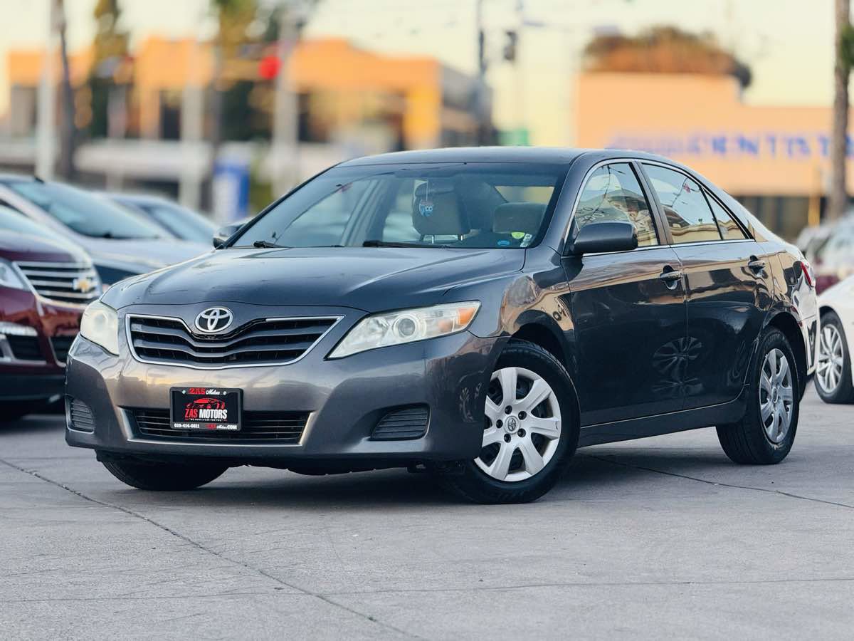 Used 2011 Toyota Camry LE