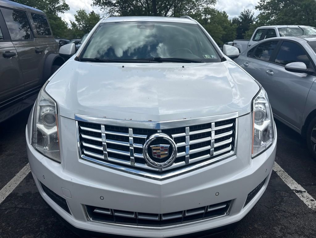 Used 2015 Cadillac SRX Luxury w/ Driver Awareness Package AWD/4WD image 2
