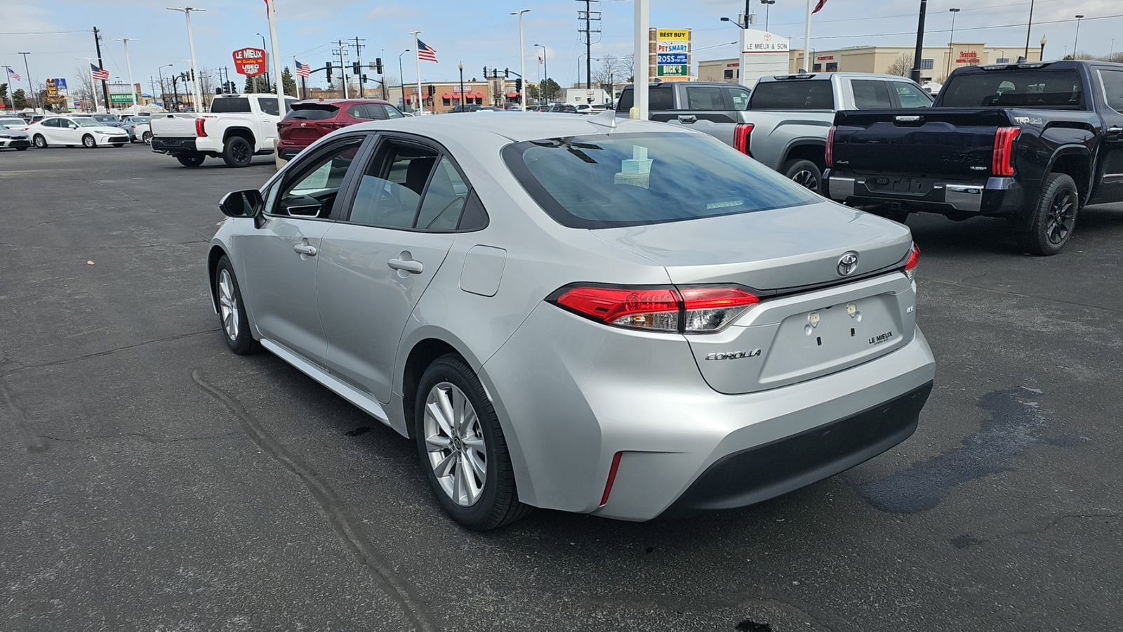 Certified 2024 Toyota Corolla LE w/ LE Convenience Package image 5