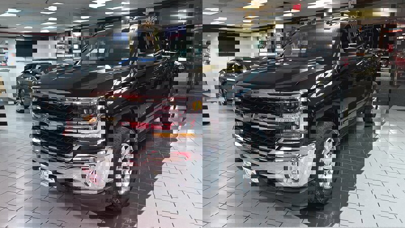 Used 2018 Chevrolet Silverado 1500 LT w/ All Star Edition