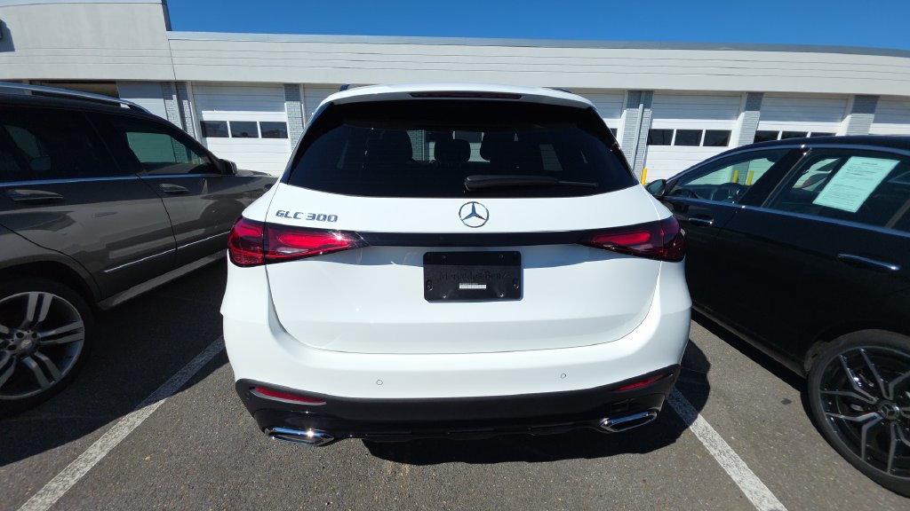 Certified 2026 Mercedes-Benz GLC 300 image 5