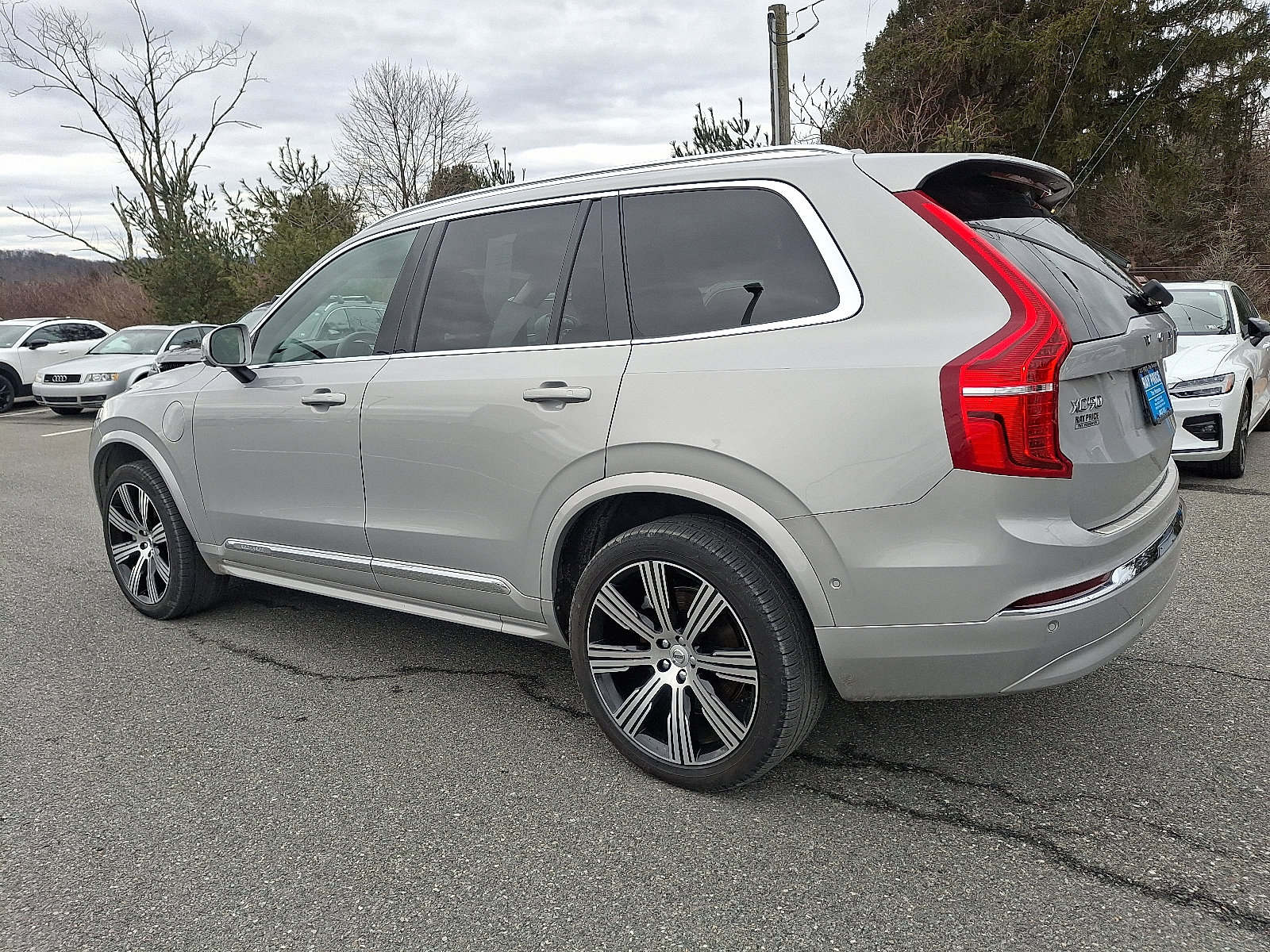 Certified 2023 Volvo XC90 T8 Plus w/ Protection Package Premier image 5
