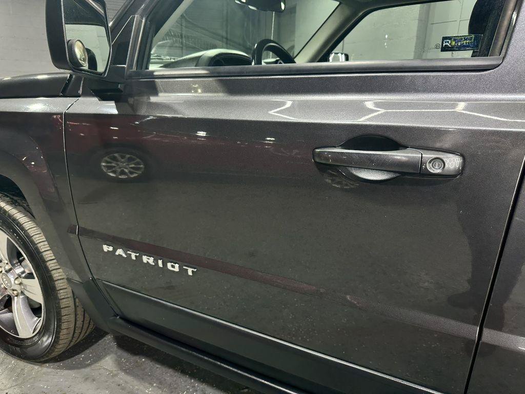 Used 2016 Jeep Patriot High Altitude AWD/4WD image 11