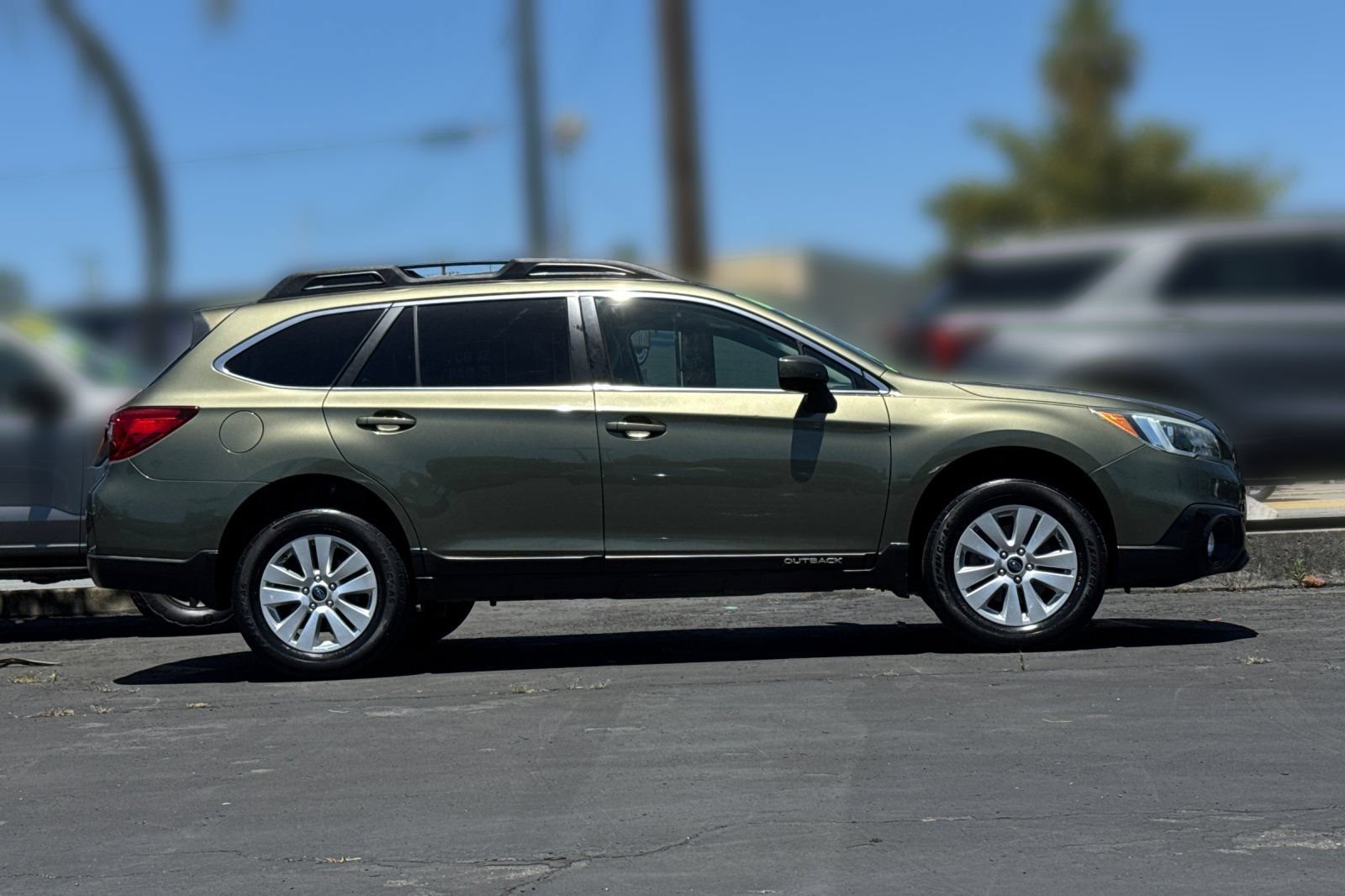 Used 2016 Subaru Outback 2.5i Premium AWD/4WD image 26