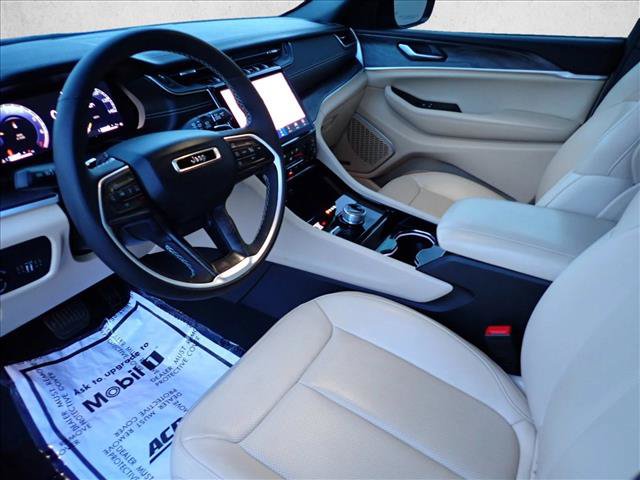 Used 2023 Jeep Grand Cherokee L Limited w/ Luxury Tech Group II AWD/4WD image 14