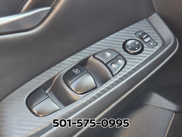 Used 2025 Nissan Sentra SV FWD image 31