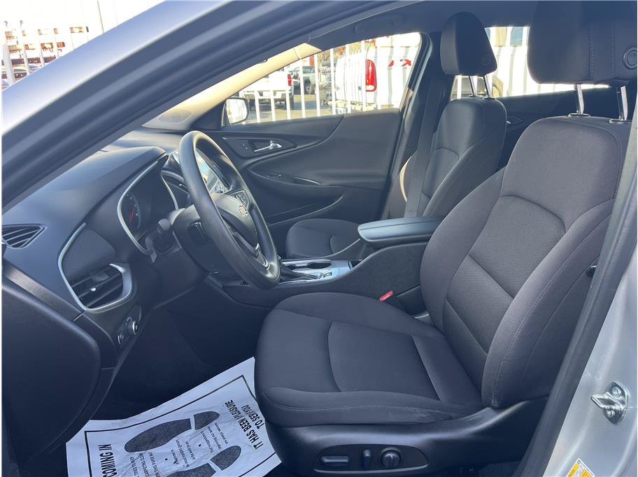 Used 2022 Chevrolet Malibu LT FWD image 12