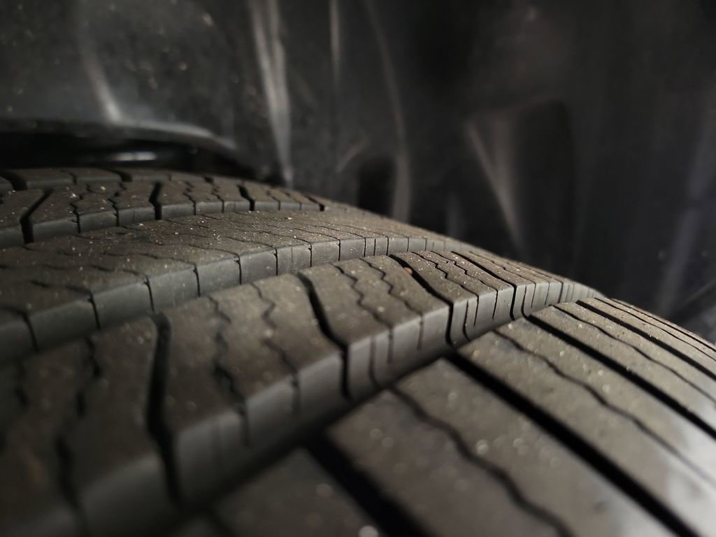 Used 2017 Subaru Crosstrek 2.0i Premium image 12