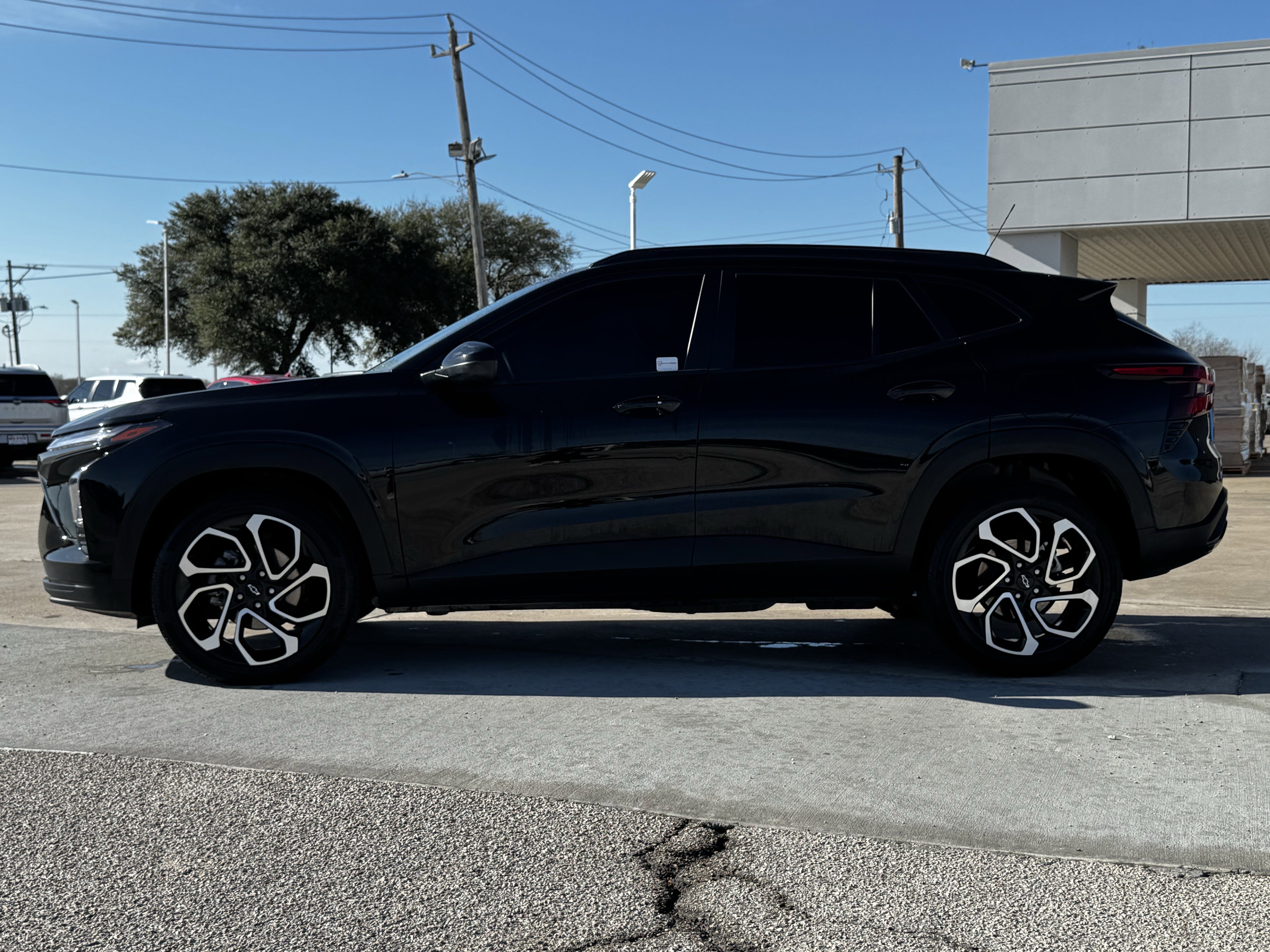 Used 2025 Chevrolet Trax RS w/ Driver Confidence Package image 7