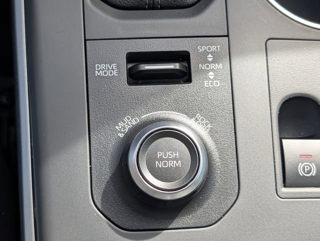 Used 2025 Toyota Highlander XSE image 17