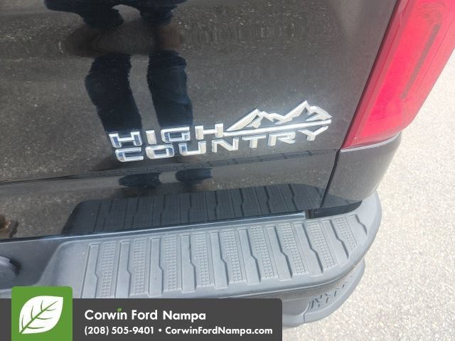 Used 2022 Chevrolet Silverado 1500 High Country AWD/4WD image 19