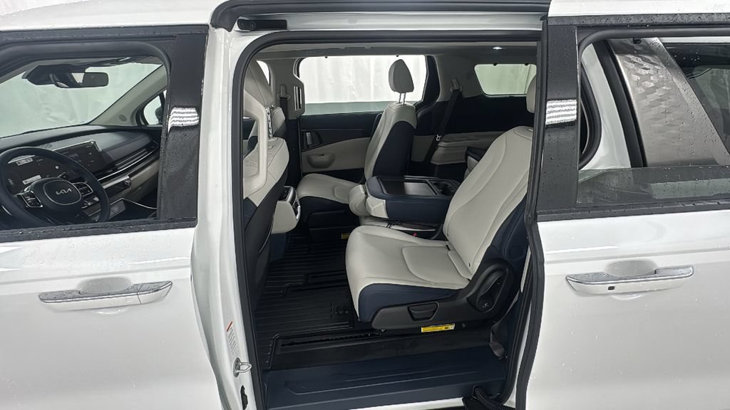 New 2026 Kia Carnival SX w/ SX Dark Edition Package FWD image 39