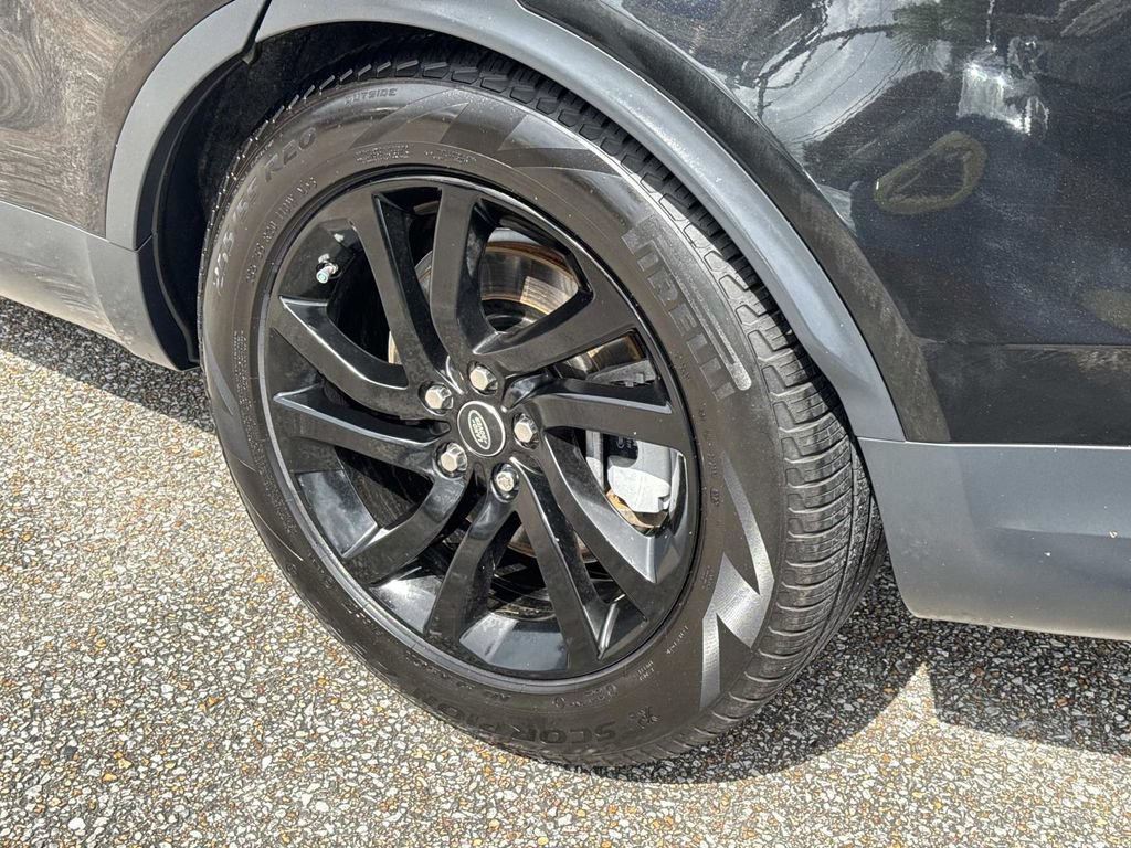 Used 2019 Land Rover Discovery HSE AWD/4WD image 5