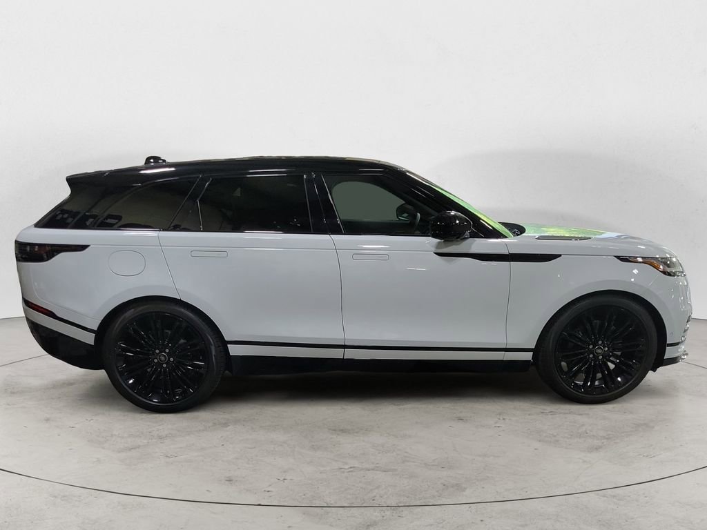 New 2026 Land Rover Range Rover Velar Dynamic SE image 6