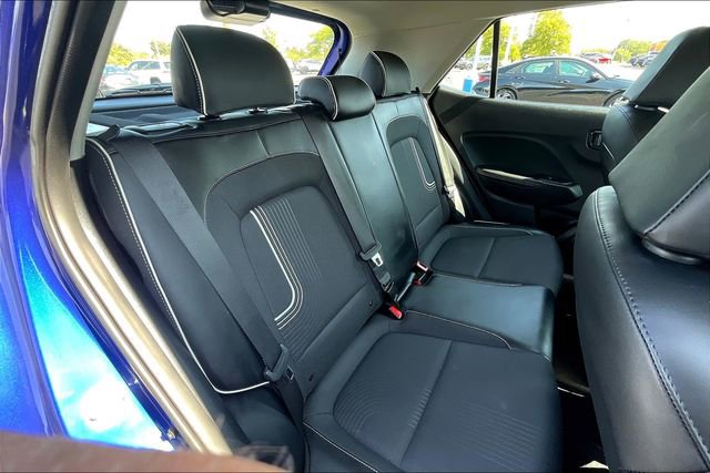 Certified 2022 Hyundai Venue Limited image 26