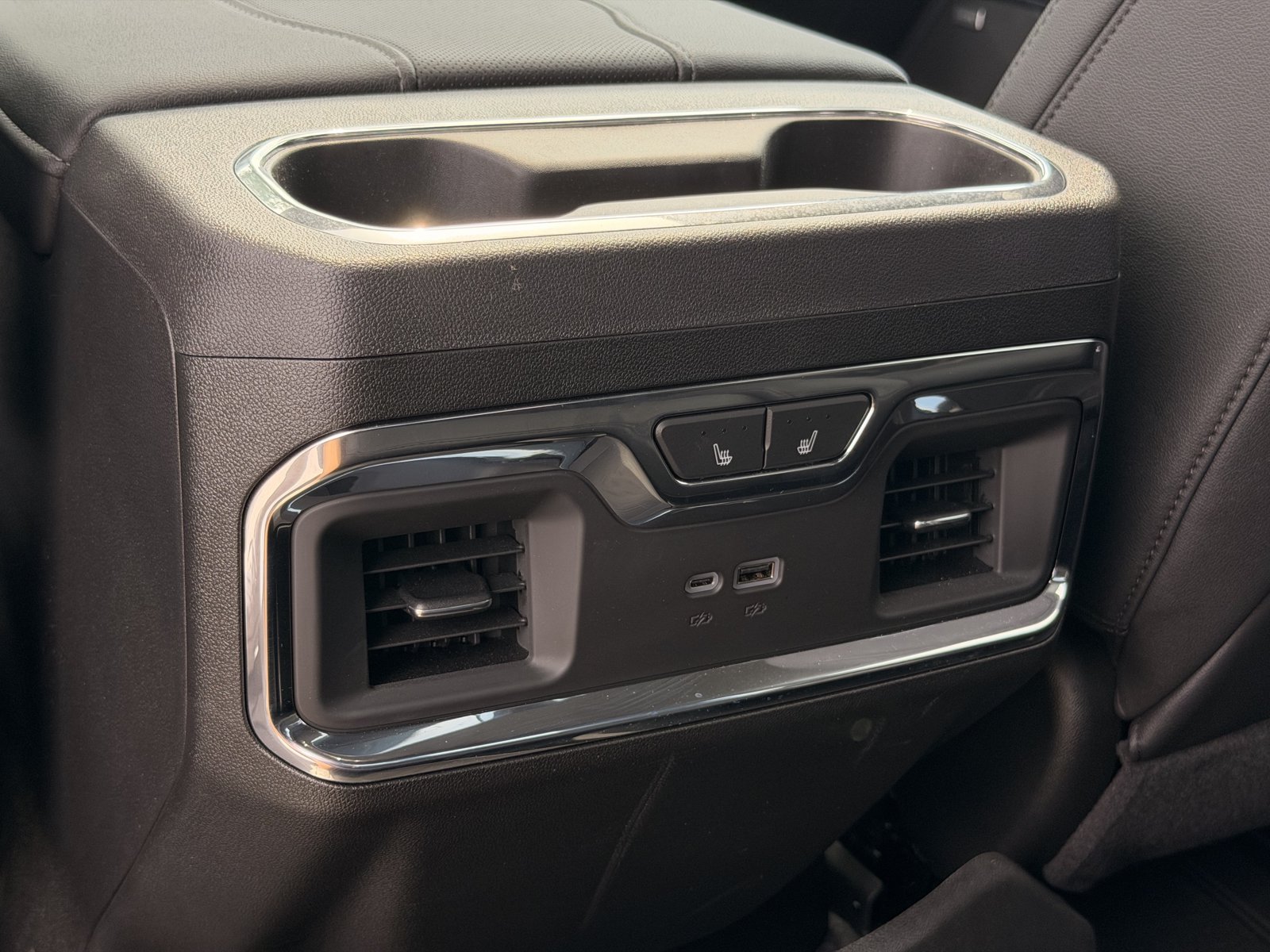 Used 2024 Chevrolet Silverado 1500 LTZ w/ LTZ Premium Package RWD image 35