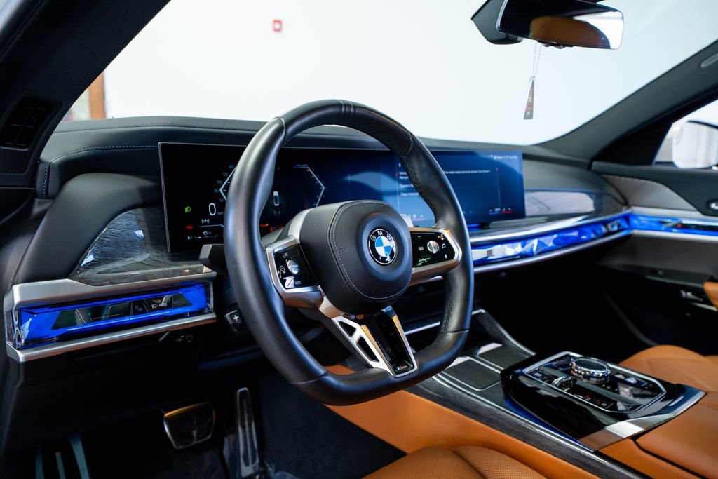 Used 2023 BMW 740i RWD image 34