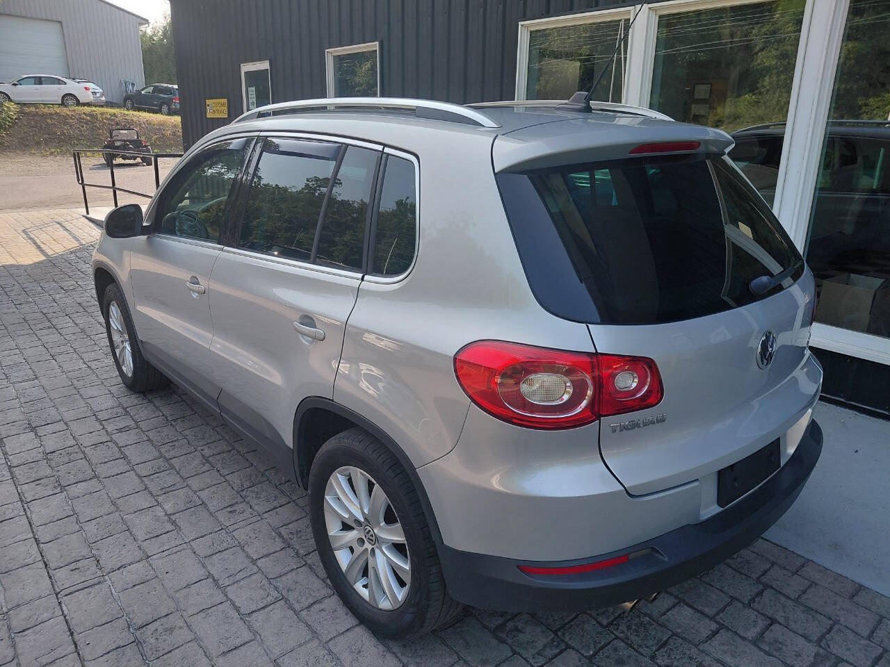 Used 2009 Volkswagen Tiguan SE AWD/4WD image 7