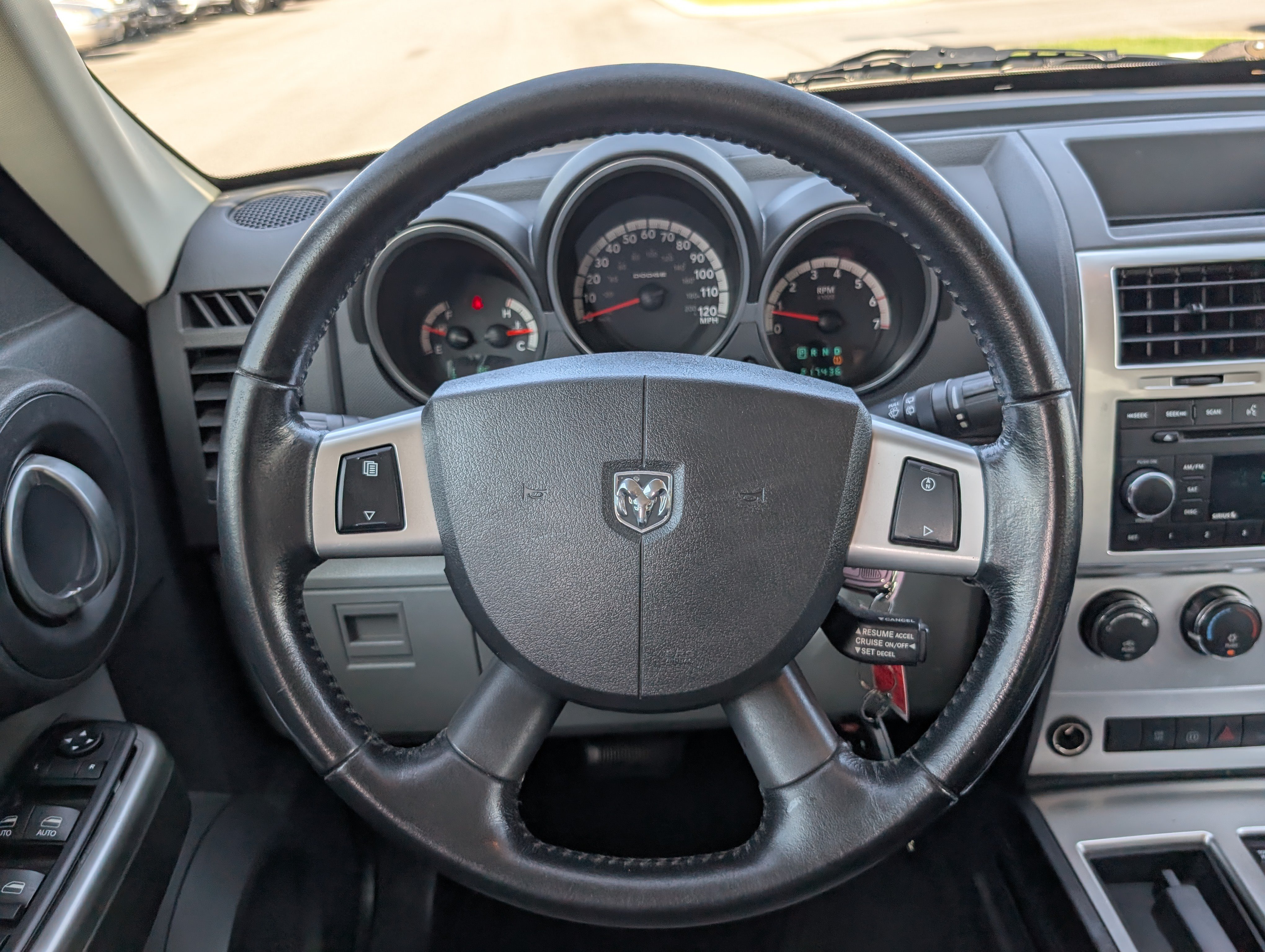Used 2008 Dodge Nitro SLT RWD image 14