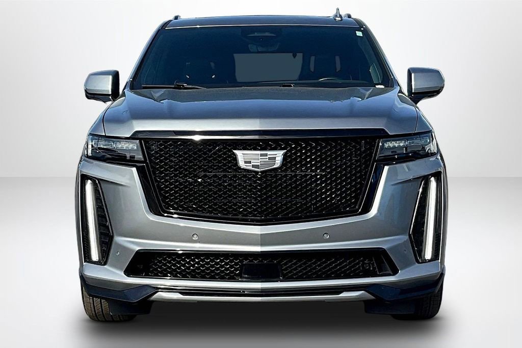 Used 2023 Cadillac Escalade V w/ Heavy-Duty Trailer Package image 2