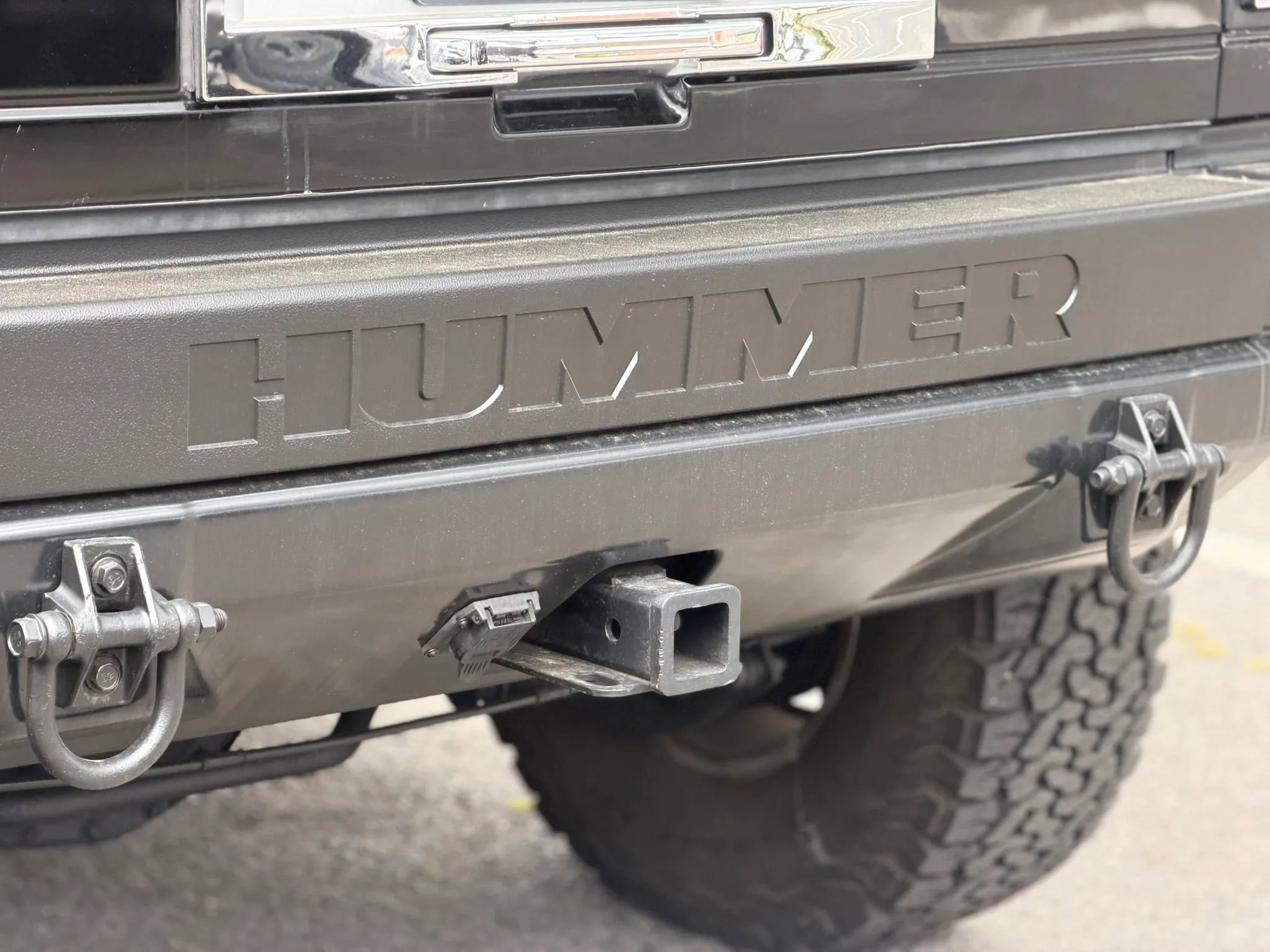 Used 2004 HUMMER H2 w/ Preferred Equipment Group AWD/4WD image 13