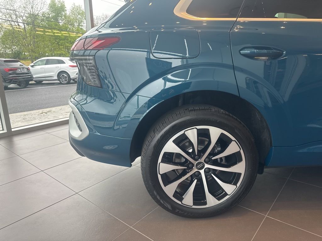 New 2026 Audi Q3 quattro 2.0T AWD/4WD image 4