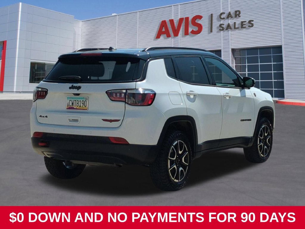 Used 2025 Jeep Compass Trailhawk AWD/4WD image 6