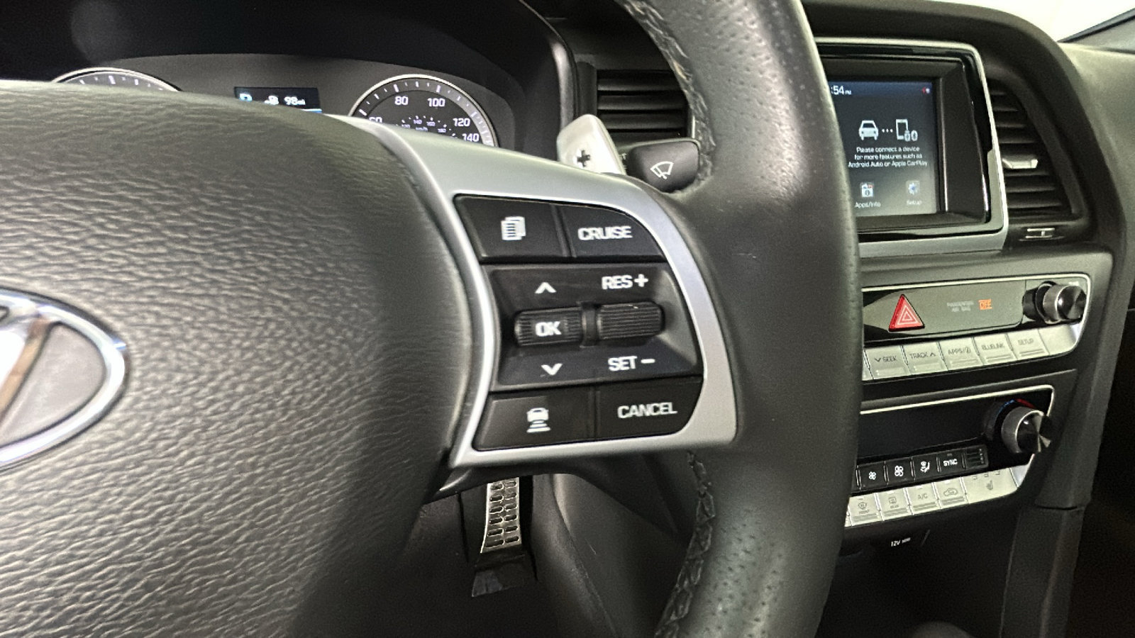 Used 2018 Hyundai Sonata Sport w/ Tech Package 05 FWD image 21