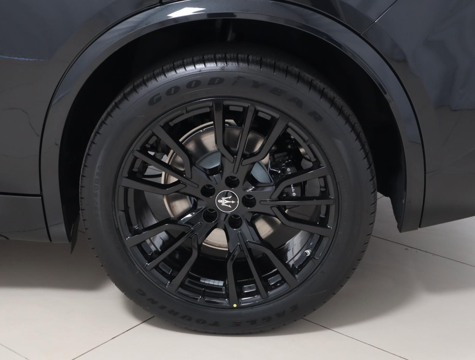 New 2025 Maserati Grecale Modena image 9