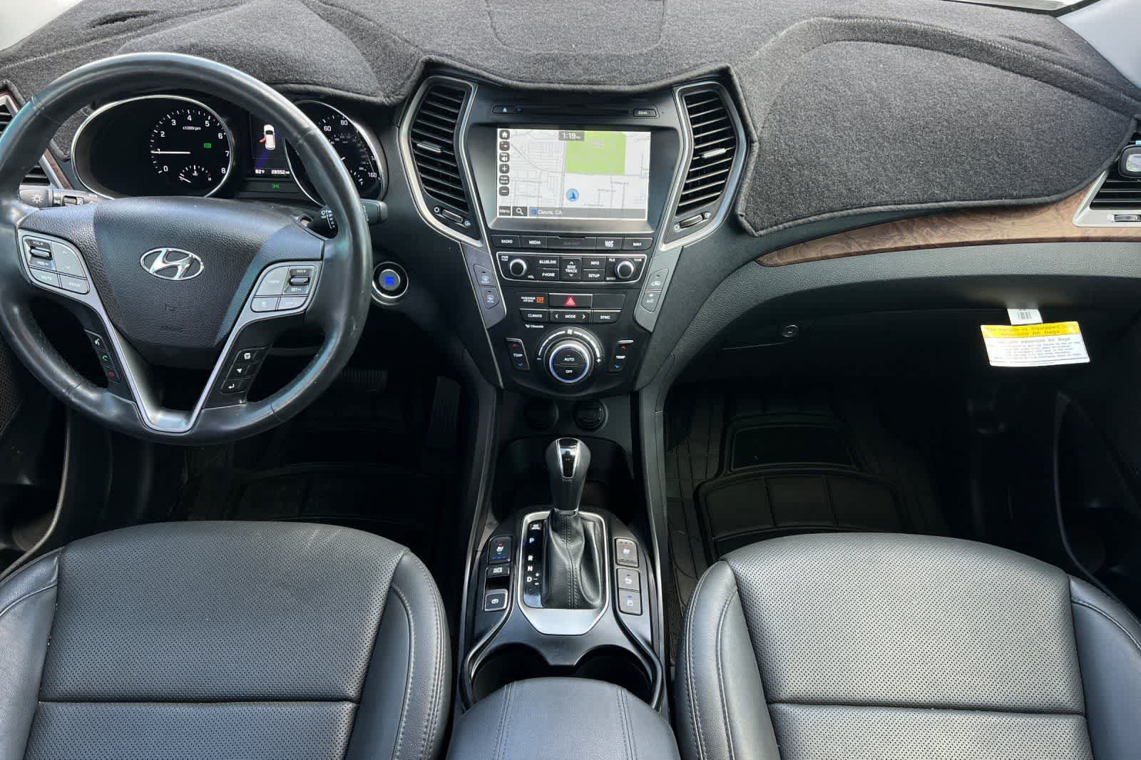 Used 2018 Hyundai Santa Fe Sport w/ 2.0T Ultimate Tech Package 05 FWD image 4