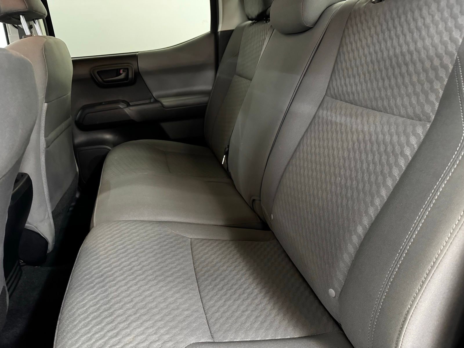 Used 2021 Toyota Tacoma SR AWD/4WD image 13