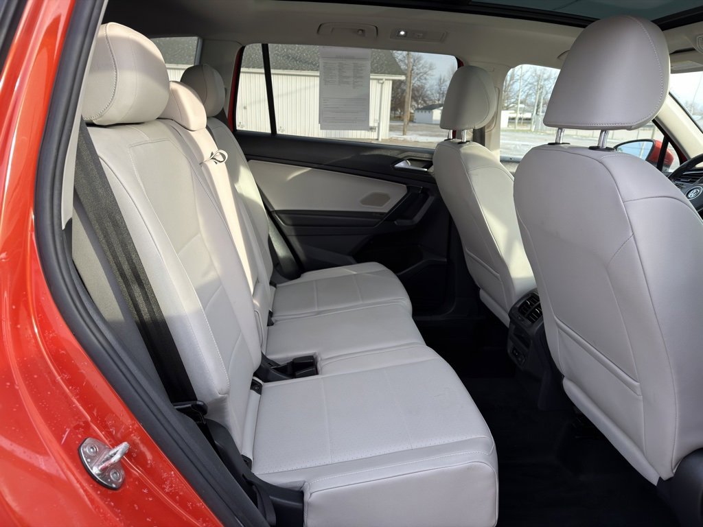 Used 2019 Volkswagen Tiguan SEL image 28