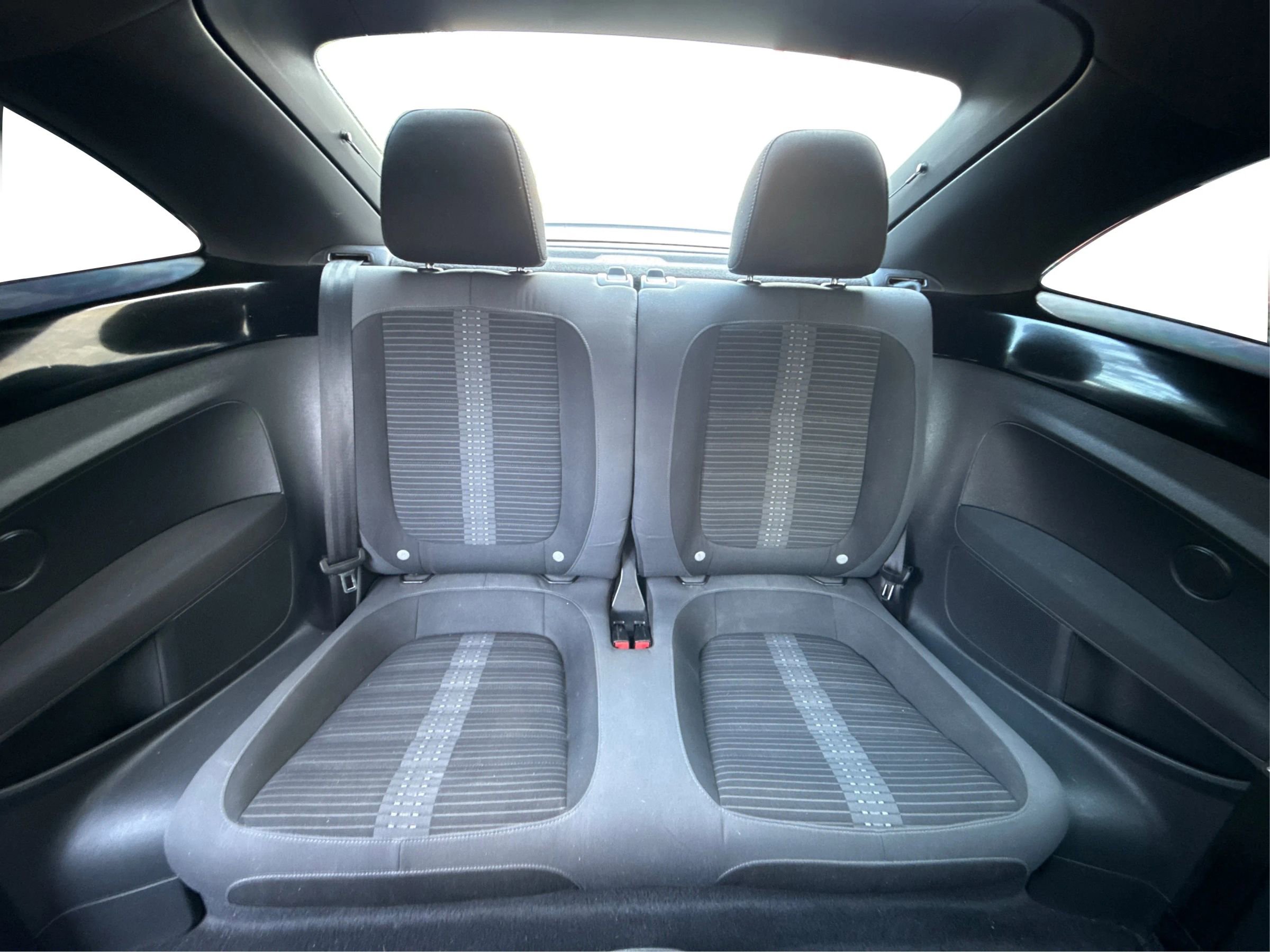 Used 2012 Volkswagen Beetle 2.0T image 24