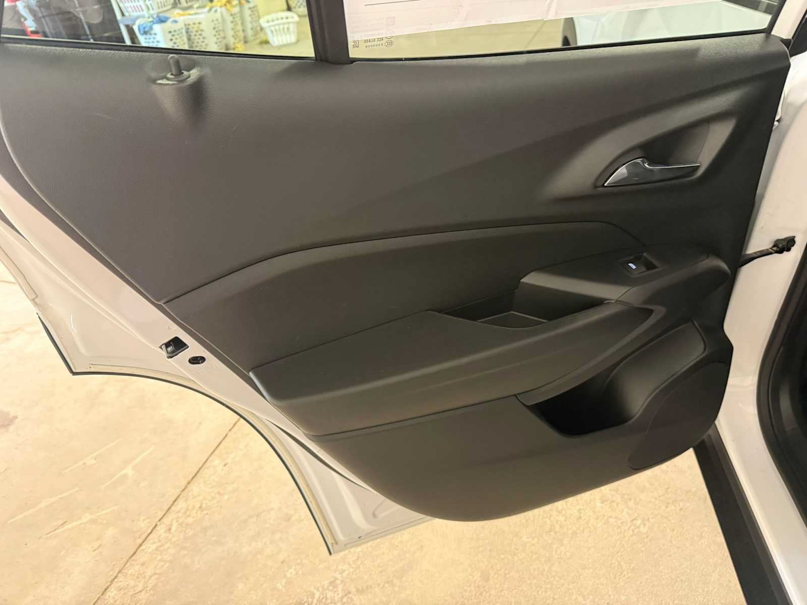 Used 2024 Chevrolet Trax RS FWD image 22