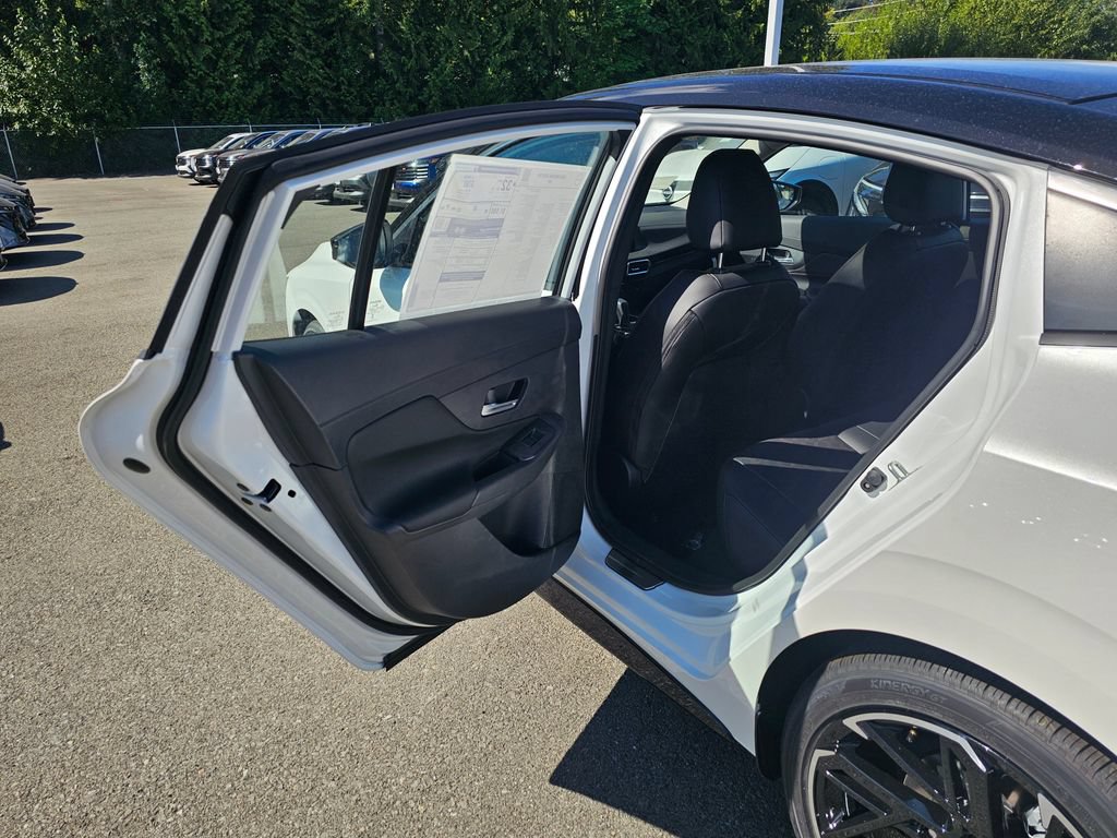 New 2026 Nissan Sentra SR w/ SR Premium Package FWD image 21
