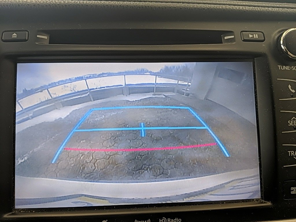 Used 2016 Toyota Highlander XLE image 16