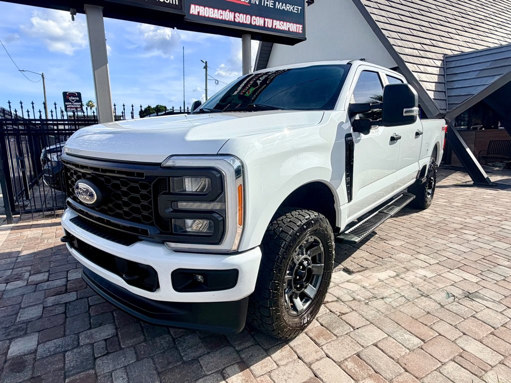 Used 2023 Ford F350 XL w/ STX Appearance Package AWD/4WD image 5