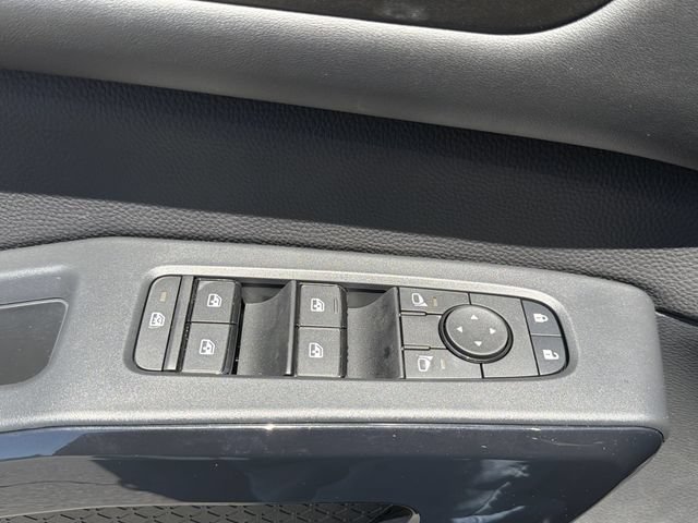 New 2025 Nissan Pathfinder SV FWD image 18