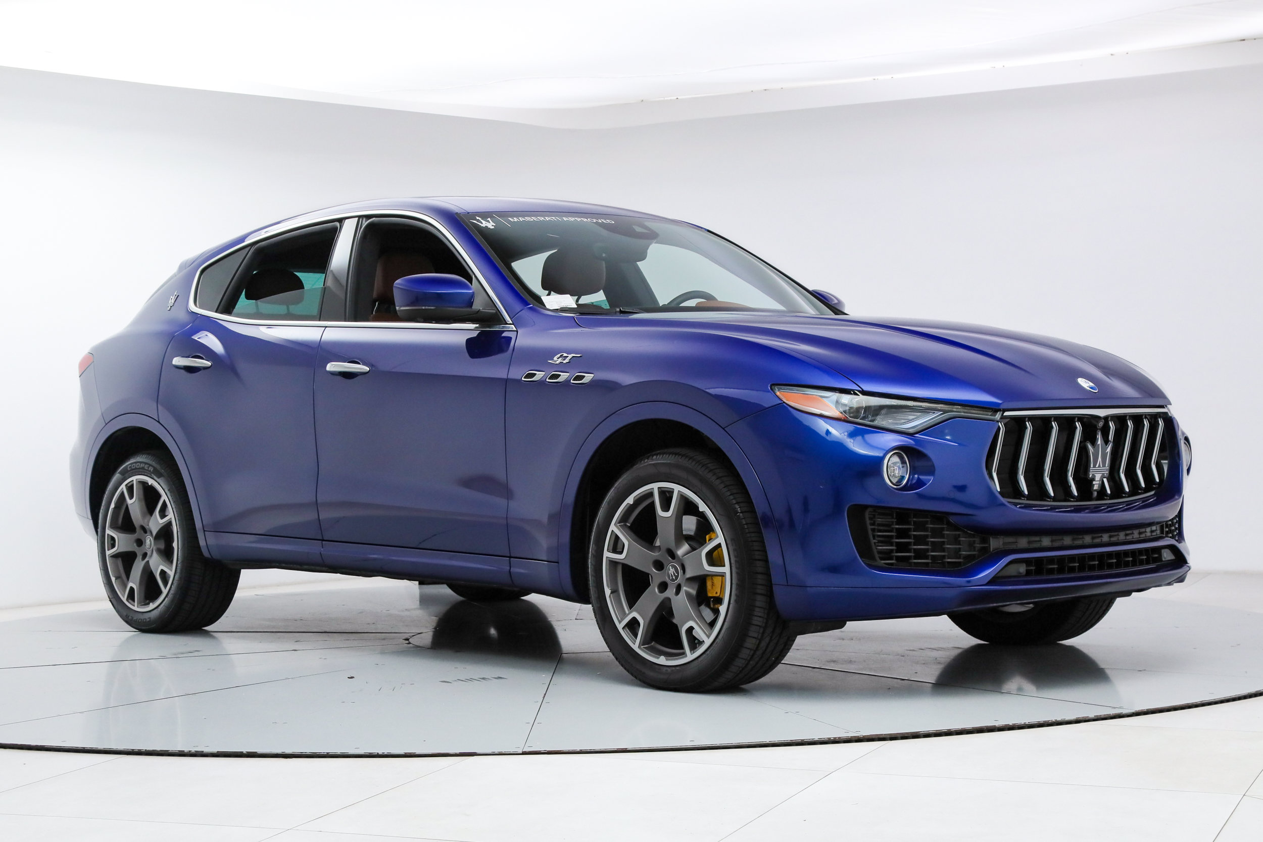 Certified 2023 Maserati Levante GT AWD/4WD image 7