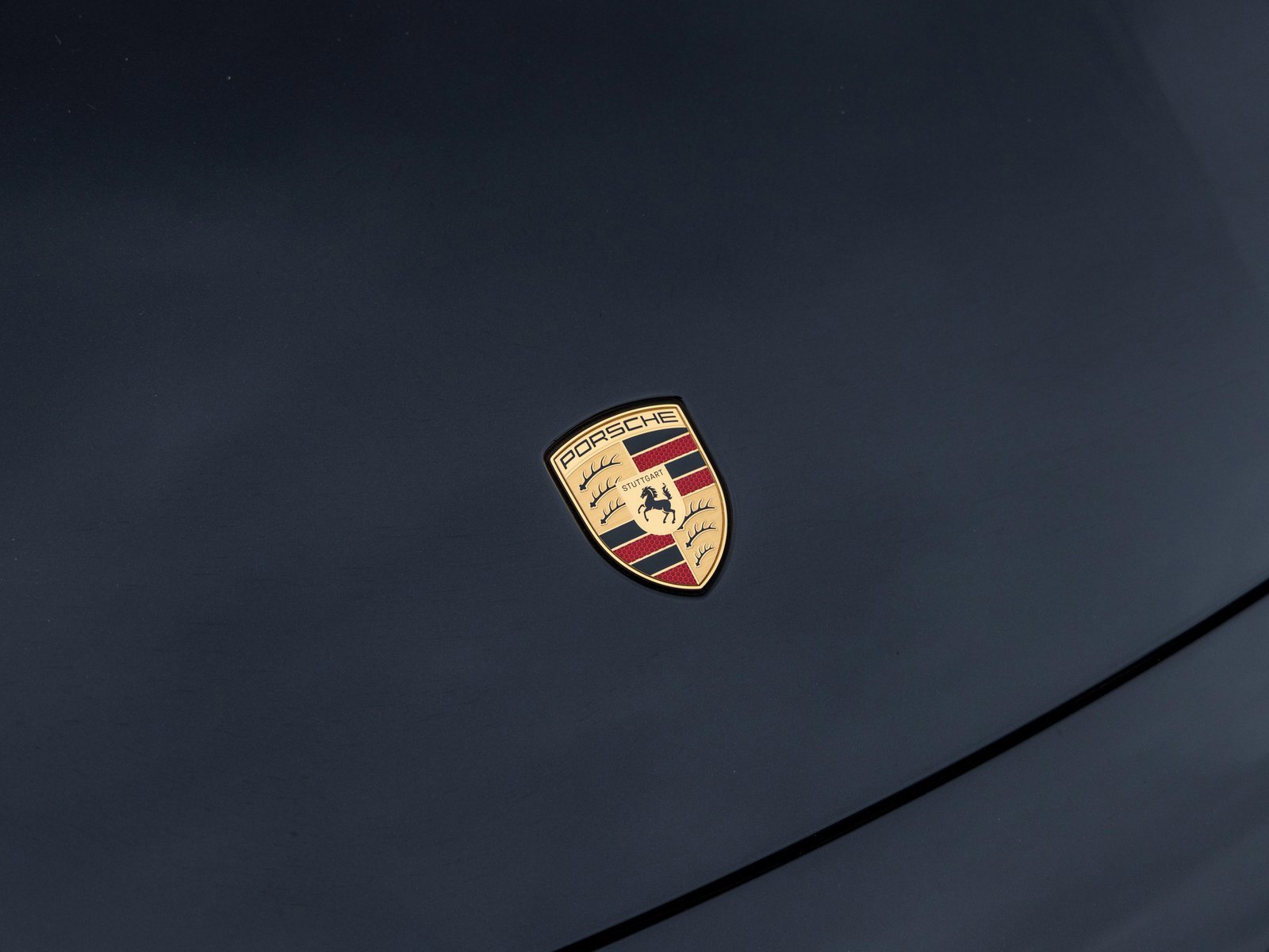 New 2025 Porsche Taycan 4S image 15