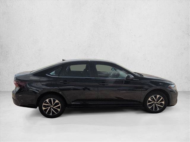 Used 2024 Volkswagen Jetta S FWD image 4