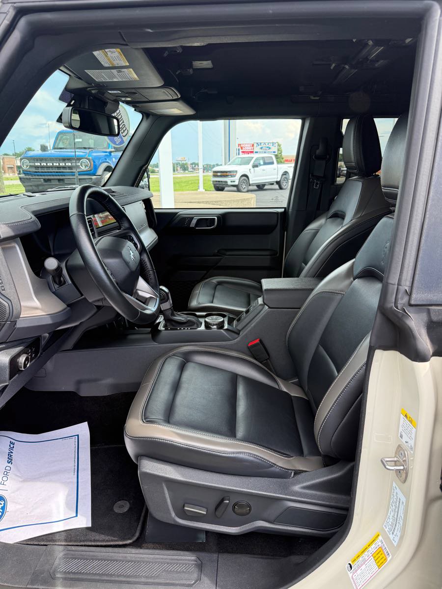 Used 2025 Ford Bronco Outer Banks AWD/4WD image 10