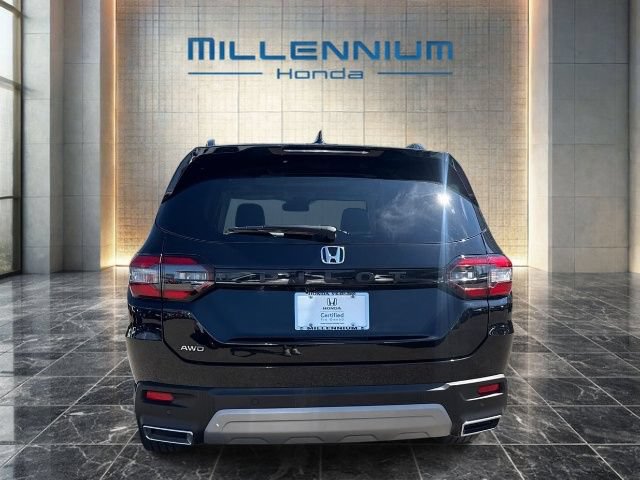 Certified 2023 Honda Pilot Elite image 4