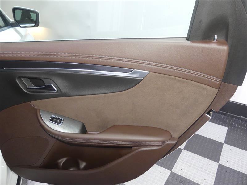 Used 2015 Chevrolet Impala LT w/ Convenience Package FWD image 26