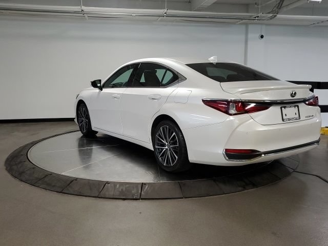 Used 2025 Lexus ES 300h w/ Premium Package FWD image 8