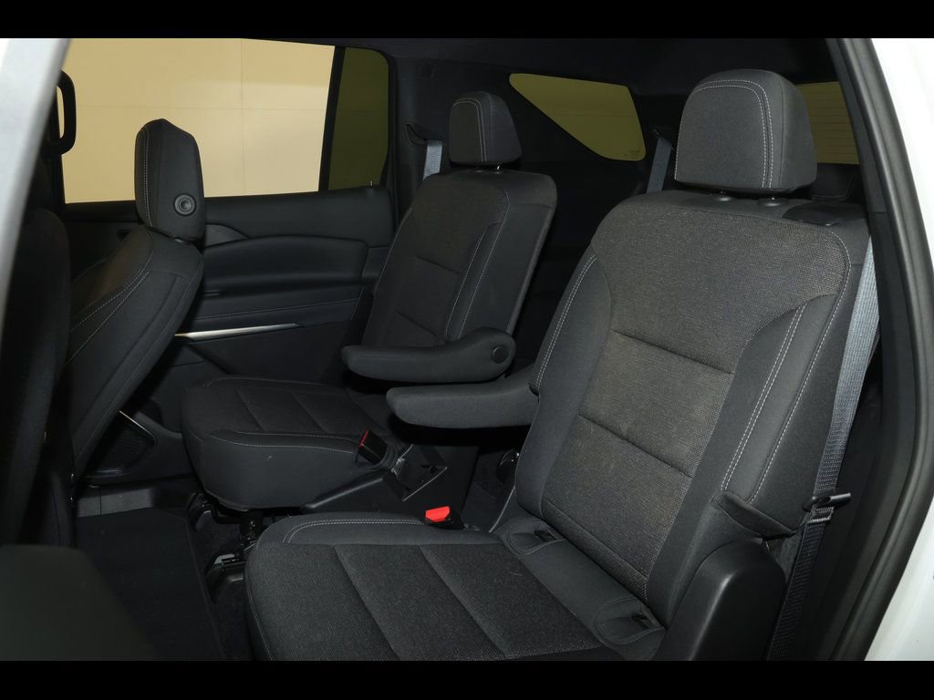 Used 2024 Chevrolet Traverse LT w/ Enhanced Driving Package AWD/4WD image 29