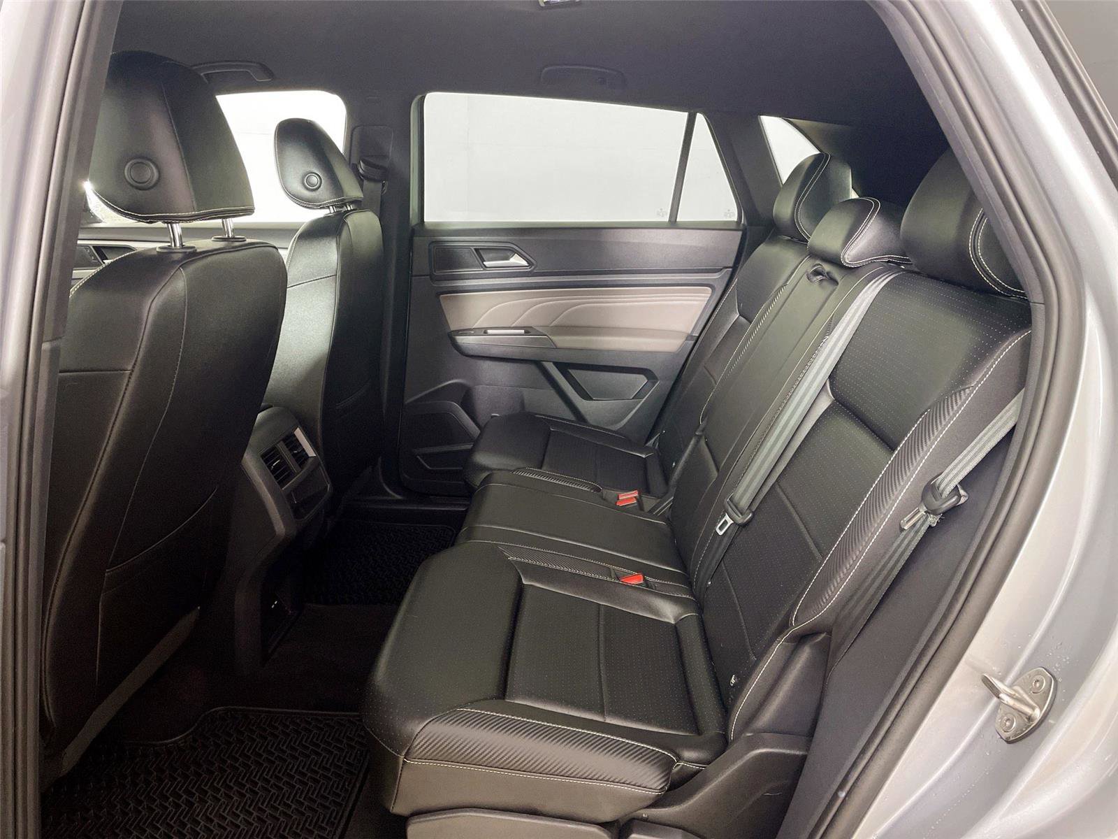 Used 2023 Volkswagen Atlas Cross Sport SE AWD/4WD image 11