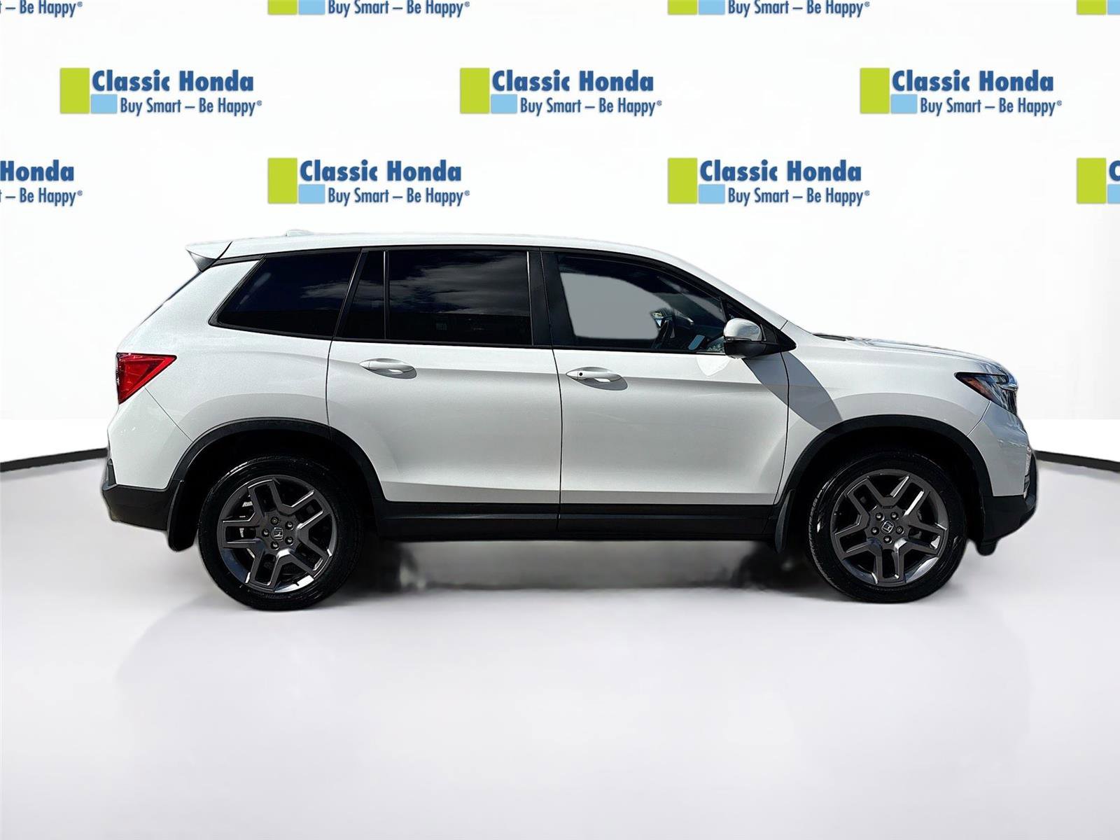 Certified 2023 Honda Passport EX-L image 9