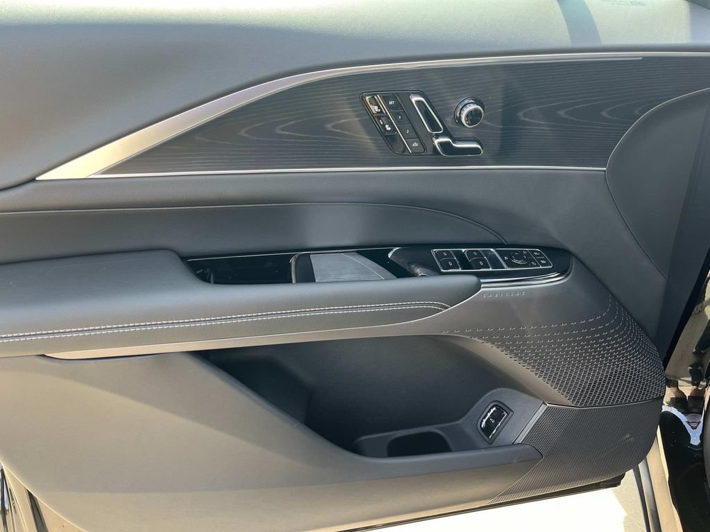 New 2026 Cadillac Lyriq Luxury RWD image 21
