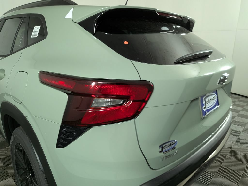 New 2026 Chevrolet Trax ACTIV w/ Driver Confidence Package FWD image 12
